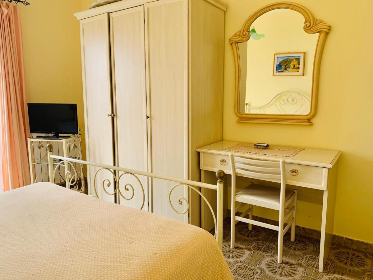 Pensione Casa Verde Sant'Angelo  Εξωτερικό φωτογραφία