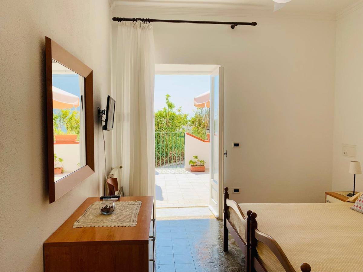 Pensione Casa Verde Sant'Angelo  Εξωτερικό φωτογραφία